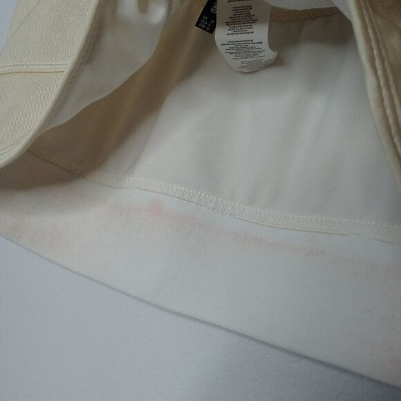 PrettyLittleThing crop top  - Picture 3 of 6